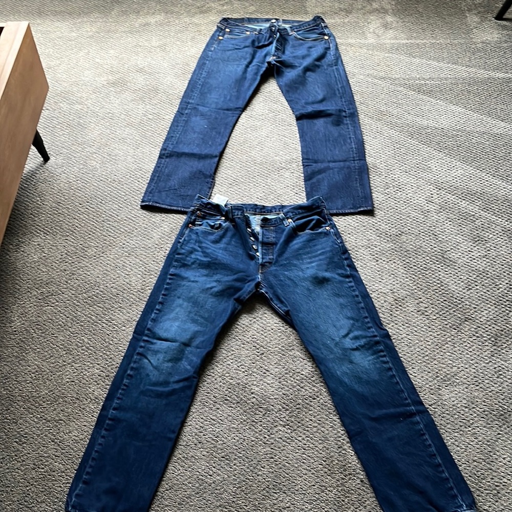 Lot - 2 pairs of Levis 501, 34x32